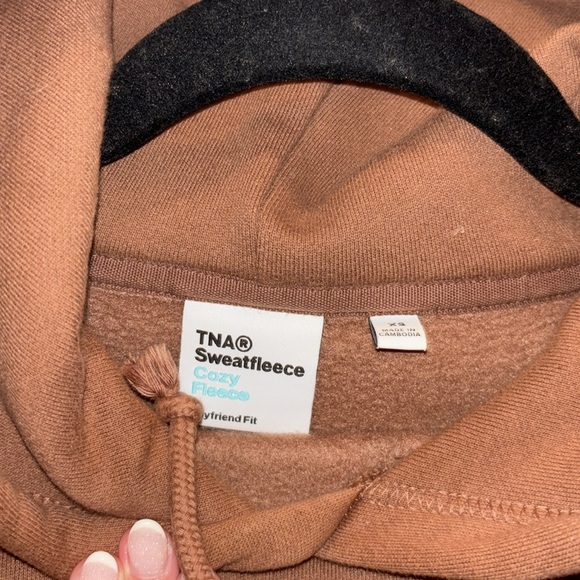 Cozy fleece boyfriend fit or Aritzia hoodie color is teddy bear size extra small - Picture 3 of 3